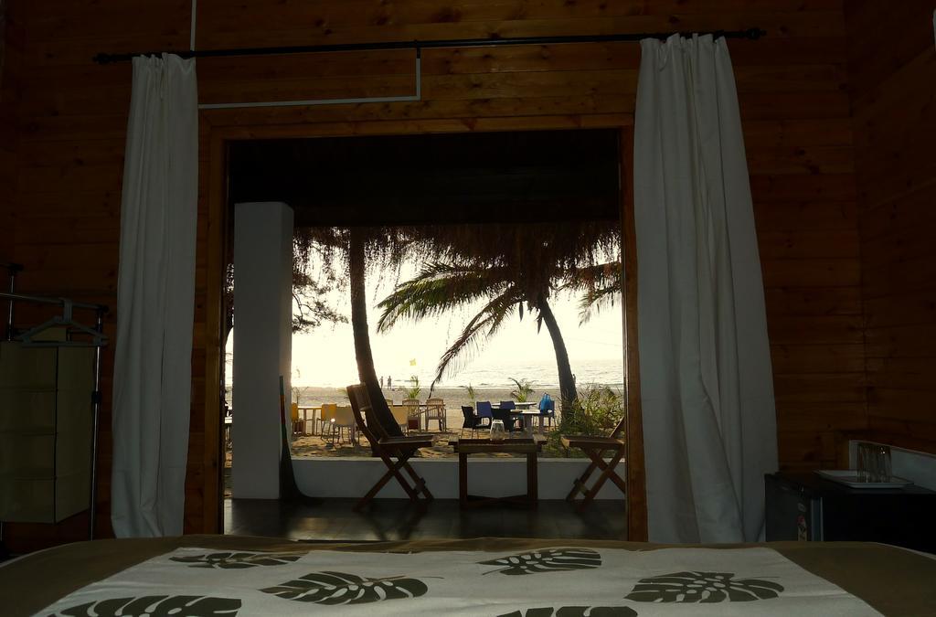 Mamagoa Resort Morjim Kamer foto