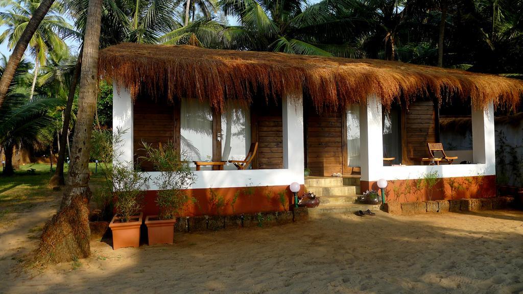 Mamagoa Resort Morjim Buitenkant foto